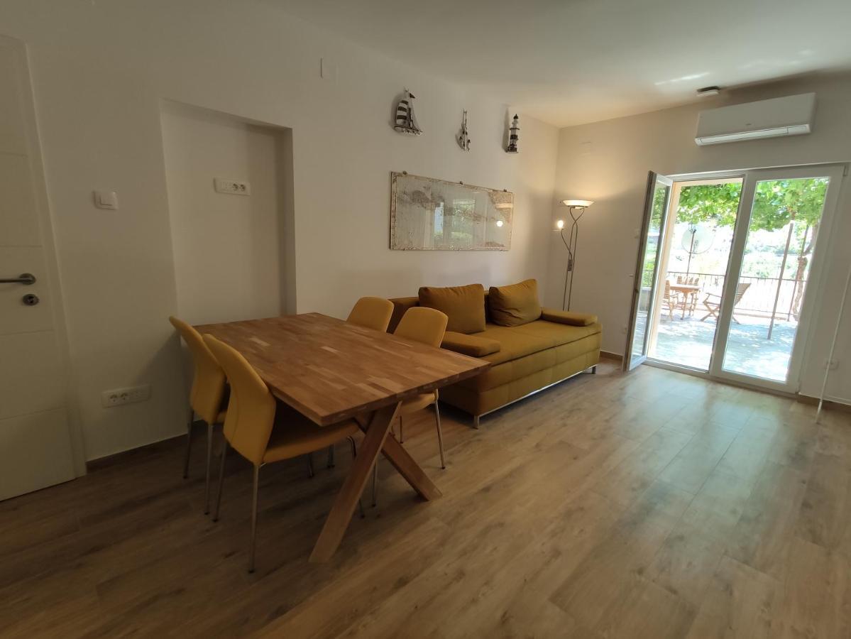 Apartment Apartman-studio, Salamunic, Pelinje, Jelsa Jelsa (Hvar)